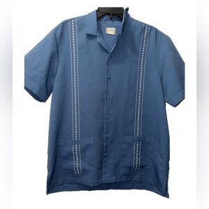 ✨Men’s Large Blue Button Up